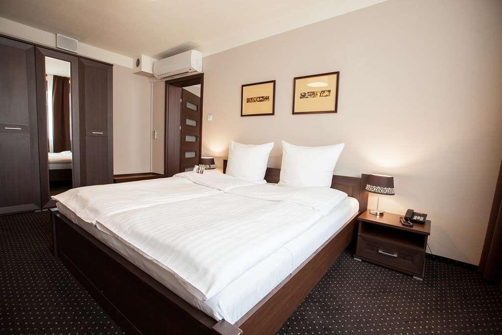 Hotel Diament Spodek Katowice Room photo